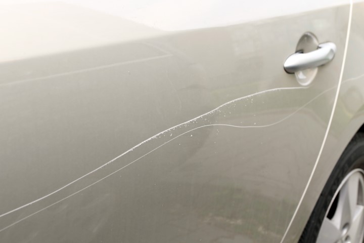 Comment enlever les rayures sur une voiture ? Blog Mister-Auto